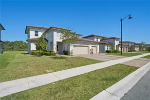 4372 SW 122nd Terrace, Davie, FL 33330 - Photo 4