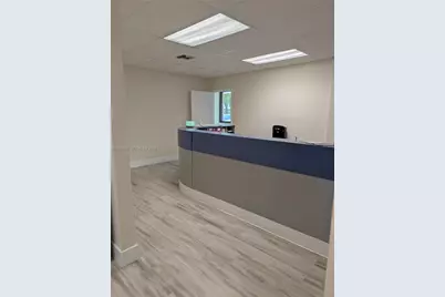 9495 SW 72nd St, Miami, FL 33173 - Photo 6