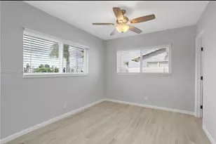 2550 N Dixie Hwy, Boca Raton, FL 33431 - Photo 8