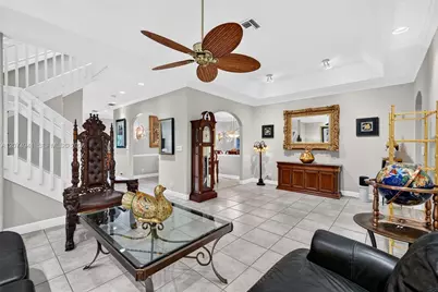 362 NE 7th Ave, Fort Lauderdale, FL 33301 - Photo 10