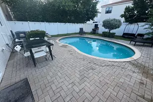 19301 NE 8th Ct, Miami, FL 33179 - Photo 8