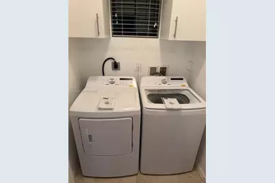 19301 NE 8th Ct, Miami, FL 33179 - Photo 26