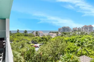 400 South Pointe Dr, Miami Beach, FL 33139 - Photo 8