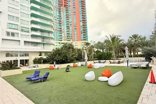 400 South Pointe Dr, Miami Beach, FL 33139 - Photo 38