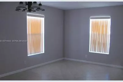 1050 NW 4th St, Boynton Beach, FL 33435 - Photo 2