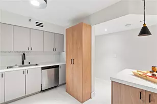 3530 Mystic Pointe Dr, Aventura, FL 33180 - Photo 10