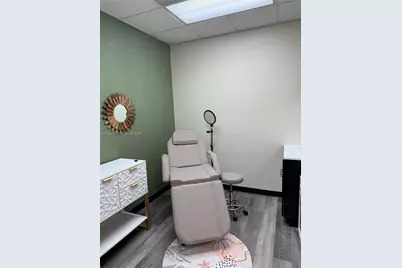 873 E Bloomingdale's Ave, Brandon, FL 33511 - Photo 8