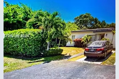 6566 SW 52nd Ter, South Miami, FL 33155 - Photo 2