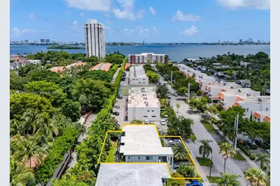 1385 NE 105th St, Miami Shores, FL 33138 - Photo 16