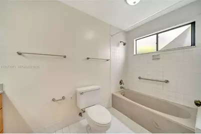 5223 Gate Lake Rd #5223, Tamarac, FL 33319 - Photo 26