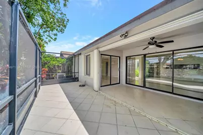 5223 Gate Lake Rd #5223, Tamarac, FL 33319 - Photo 30
