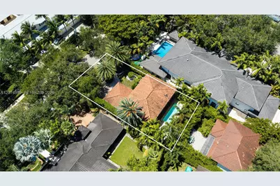 1043 Alfonso Ave, Coral Gables, FL 33146 - Photo 36