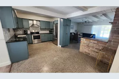 482 NE 8th Ave #482, Deerfield Beach, FL 33441 - Photo 4