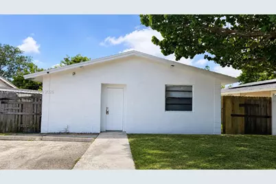 2250 NW 4th Ct, Pompano Beach, FL 33069 - Photo 1