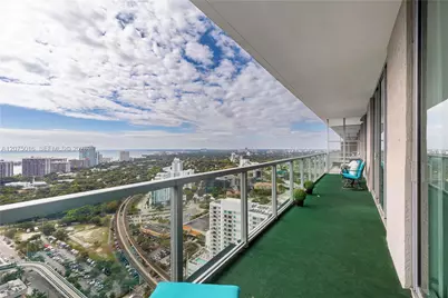 79 SW 12th St #3704, Miami, FL 33130 - Photo 8