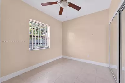 15850 NW 18th Pl, Miami Gardens, FL 33054 - Photo 18