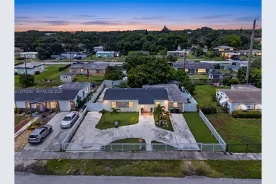 15850 NW 18th Pl, Miami Gardens, FL 33054 - Photo 4