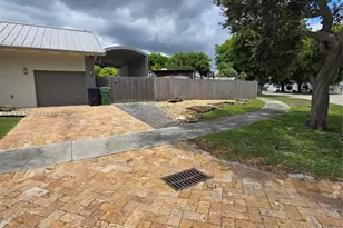 14811 SW 307th St, Homestead, FL 33033 - Photo 4