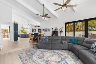 801 Mockingbird Ln, Plantation, FL 33324 - Photo 16