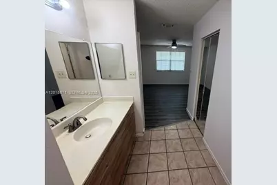 11229 W Atlantic Blvd #305, Coral Springs, FL 33071 - Photo 12