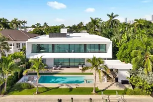 375 N Hibiscus Dr, Miami Beach, FL 33139 - Photo 2