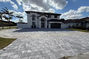 15624 SW 20th St, Miami, FL 33185 - Photo 1
