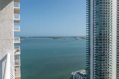 1200 Brickell Bay Dr #3207, Miami, FL 33131 - Photo 14