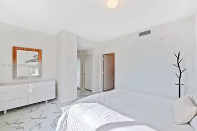 999 SW 1st Ave #2504, Miami, FL 33130 - Photo 20