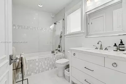 2627 Castilla Isle, Fort Lauderdale, FL 33301 - Photo 56