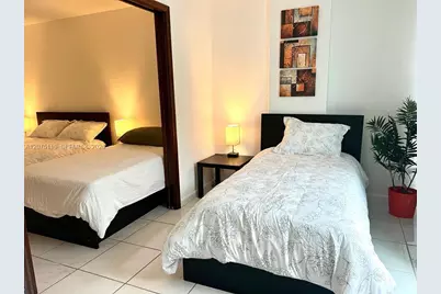 5401 Collins Ave #311, Miami Beach, FL 33140 - Photo 10