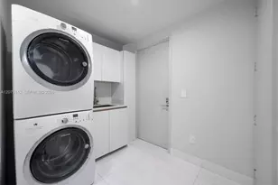 10203 Collins Ave, Bal Harbour, FL 33154 - Photo 34