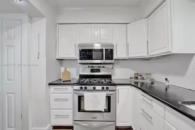 2701 Garfield St, Hollywood, FL 33020 - Photo 12