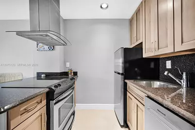 405 N Ocean Blvd #103, Pompano Beach, FL 33062 - Photo 8