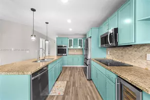 1151 NW 78th Terrace, Plantation, FL 33322 - Photo 12