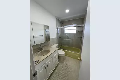 1000 NE 14th Ave #211, Hallandale Beach, FL 33009 - Photo 10