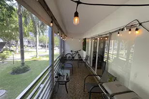 1000 NE 14th Ave, Hallandale Beach, FL 33009 - Photo 22