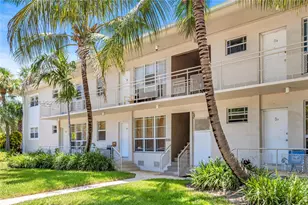 800 W 42 St, Miami Beach, FL 33140 - Photo 1