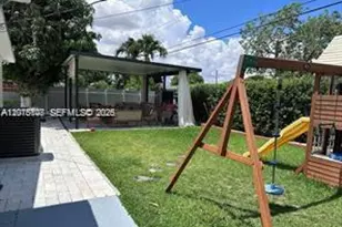 6174 W 14th Ct, Hialeah, FL 33012 - Photo 4