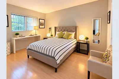 5181 W Oakland Park Blvd #204, Lauderdale Lakes, FL 33313 - Photo 10