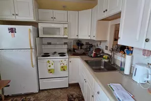 5181 W Oakland Park Blvd, Lauderdale Lakes, FL 33313 - Photo 2