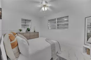 741 NE 8th St, Pompano Beach, FL 33060 - Photo 16