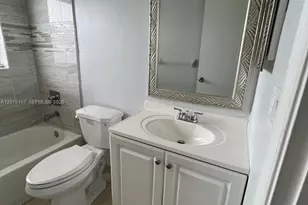 10112 Twin Lakes Dr, Coral Springs, FL 33071 - Photo 12