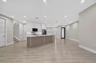 12377 SW 125th St, Miami, FL 33186 - Photo 6