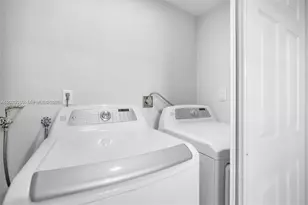 741 NE 8th St, Pompano Beach, FL 33060 - Photo 12