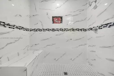741 NE 8th St, Pompano Beach, FL 33060 - Photo 32