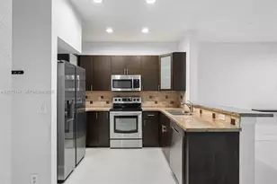 3810 Tree Top Dr, Weston, FL 33332 - Photo 4