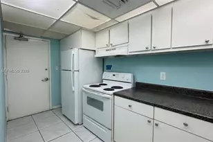 1000 West Ave, Miami Beach, FL 33139 - Photo 16