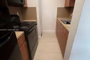 9704 Hammocks Blvd, Miami, FL 33196 - Photo 6