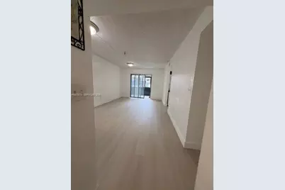 9704 Hammocks Blvd #104, Miami, FL 33196 - Photo 8