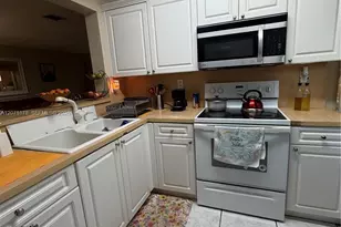 15771 SW 137th Ave, Miami, FL 33177 - Photo 8